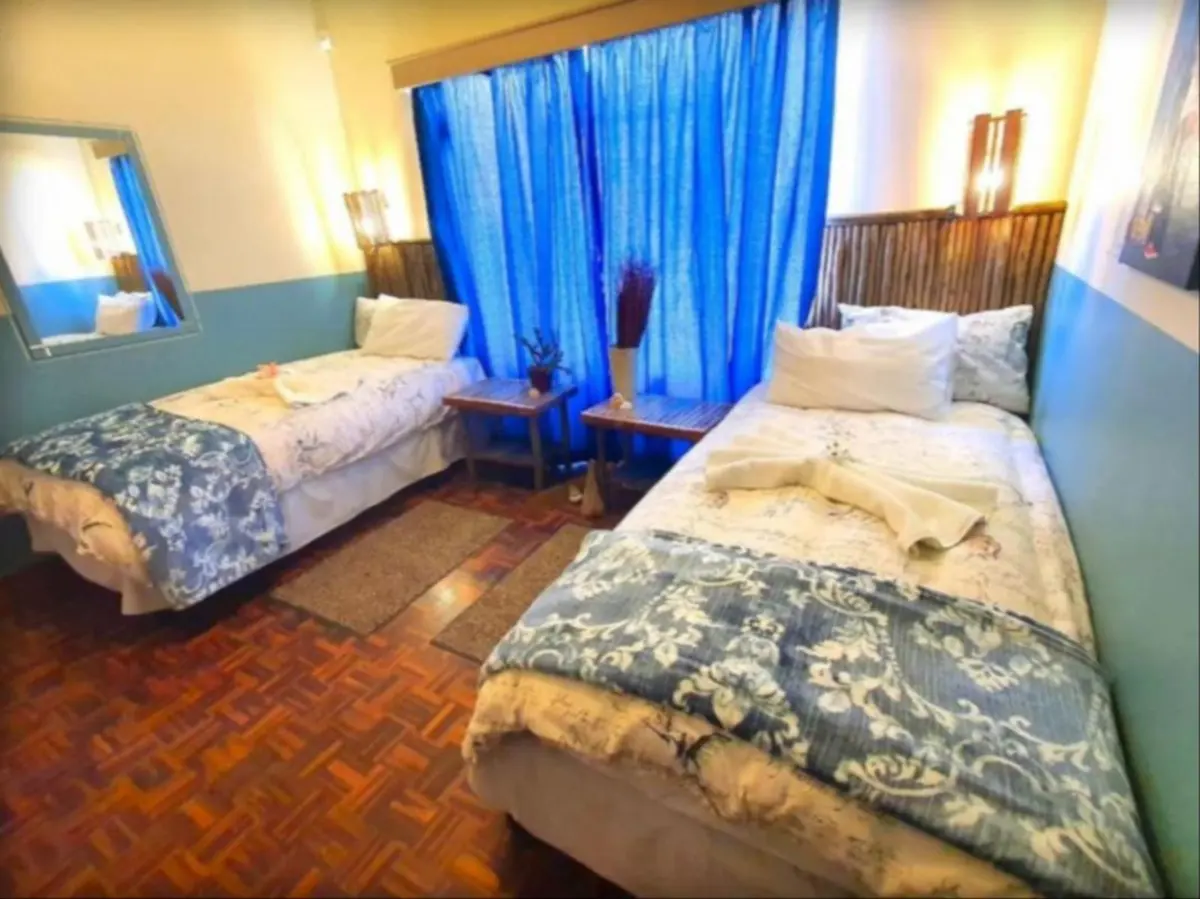 Spoelklippie House Room 3 in Kleinsee, 2 single beds